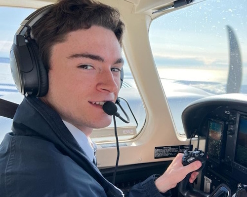 Flying a Piper Seneca during my flight training